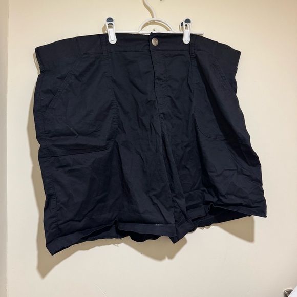 Women’s Riders by Lee Brand Black MidRise Casual Lightweight Shorts Size 24 NWOT - Picture 3 of 16